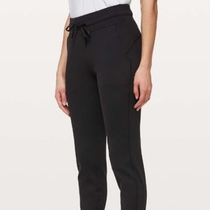 Lululemon Ready To Rulu Pant in Black (hemmed)